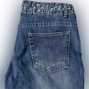 Bogari  Embellished Capri  jeans Size 10 streetwear casual Travel